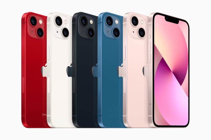 iPhone 13 (PTA)